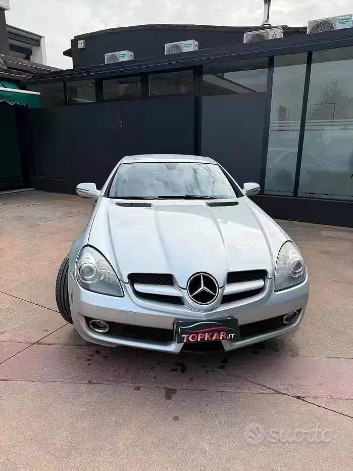 Usata Mercedes SLK200 184 CV (135 kW) 2012 Grigio Cabrio