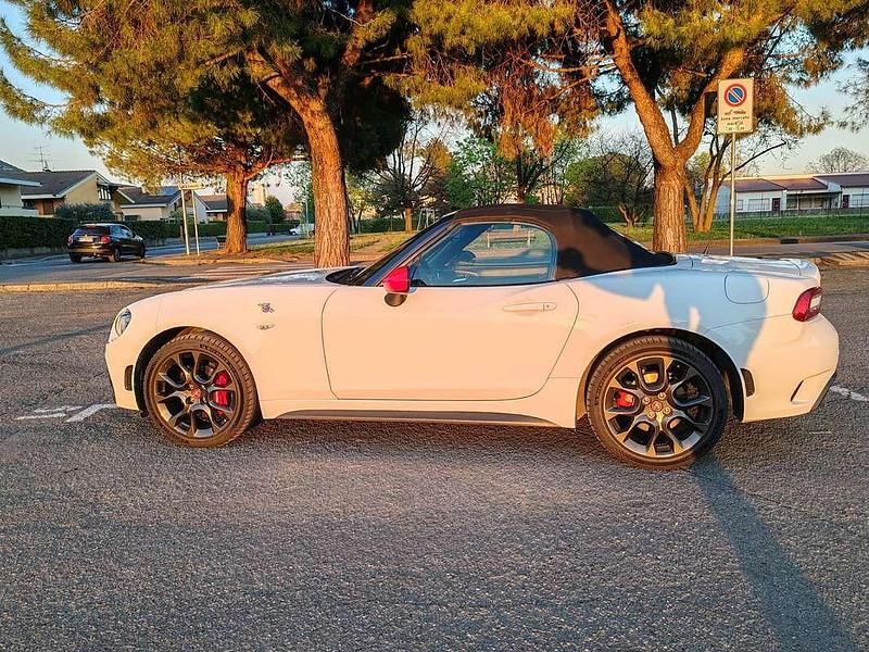 Usata Abarth 124 Spider 170 CV (125 kW) 2017 Bianco Cabrio