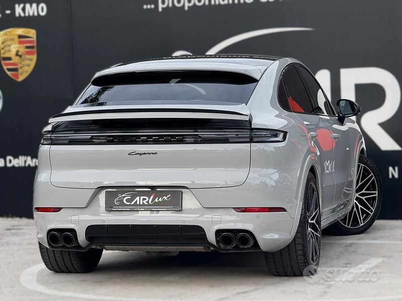 Usata Porsche Cayenne Coupe Sport 354 CV (260 kW) 2025 Grigio Coupé