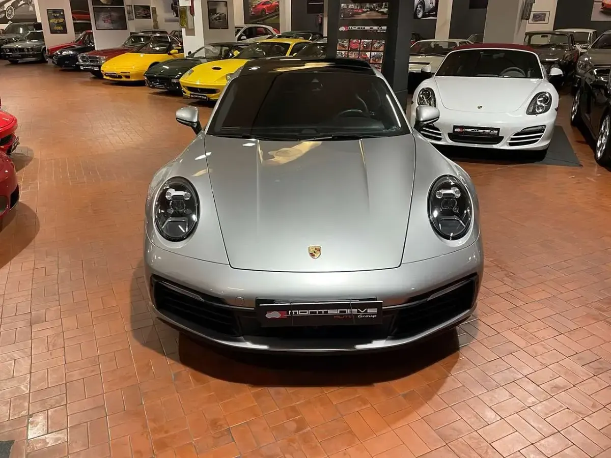 Usata Porsche 911 Carrera 4S 450 CV (330 kW) 2019 Argento Coupé