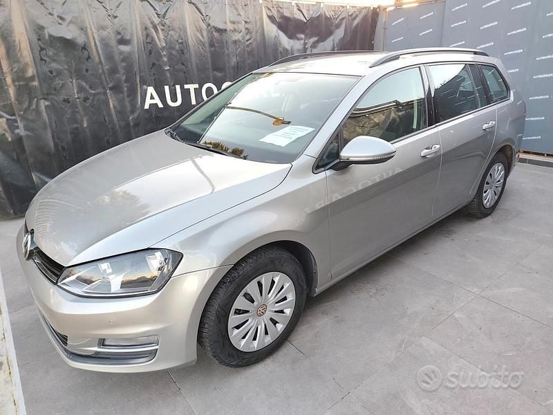 Usata VW Golf VII 90 CV (66 kW) 2017 Grigio Station wagon