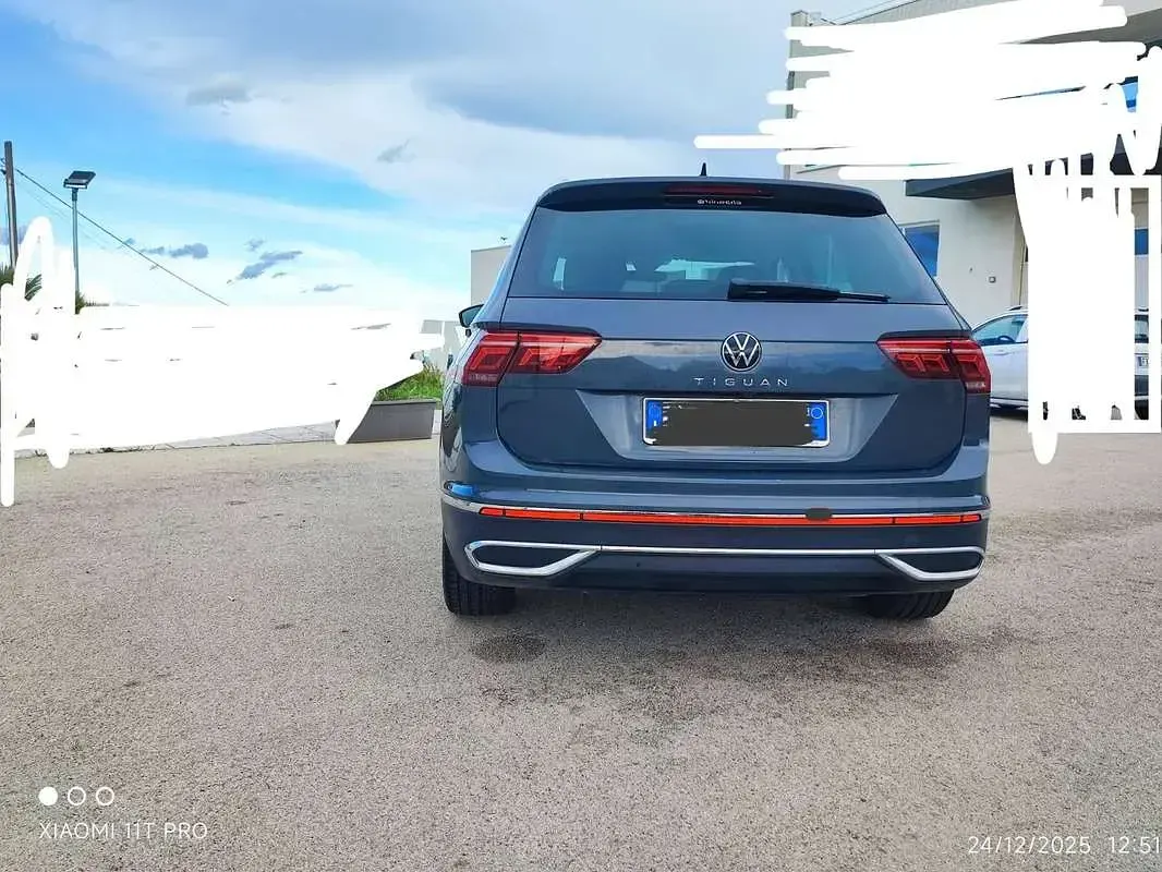 Usata VW Tiguan R-line 177 CV (130 kW) 2022 Grigio SUV