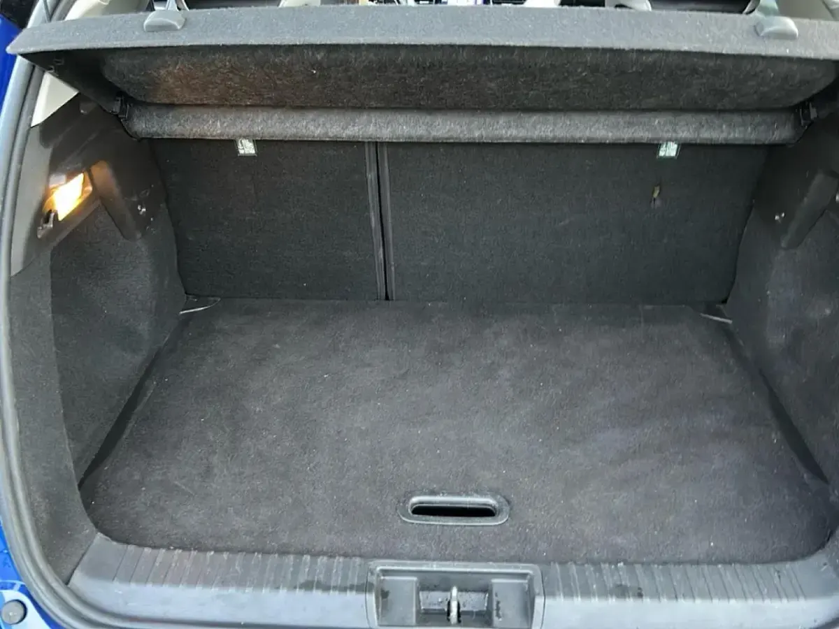 Usata Renault Captur Intens 101 CV (74 kW) 2023 Bruges SUV