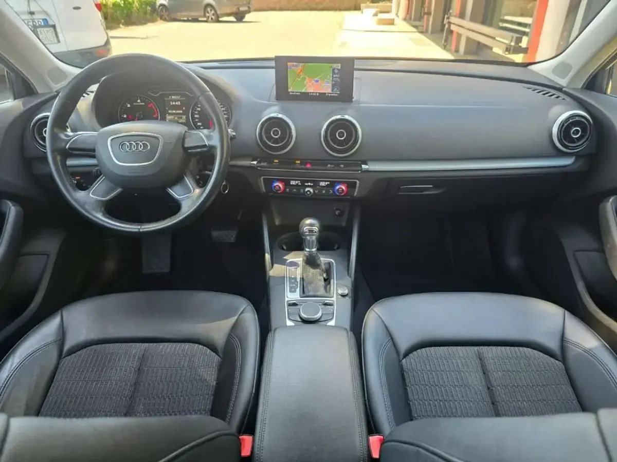 Usata Audi A3 Comfort 150 CV (110 kW) 2014 Argento Berlina