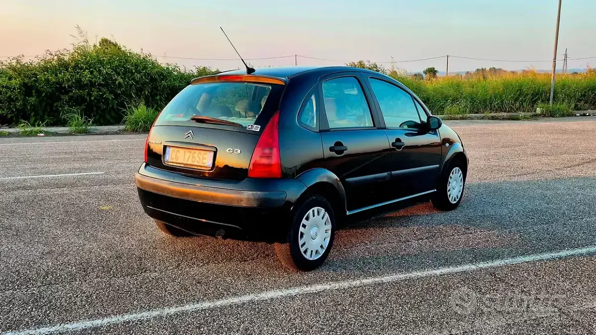 Usata Citroën C3 60 CV (44 kW) 2004 Nero Berlina