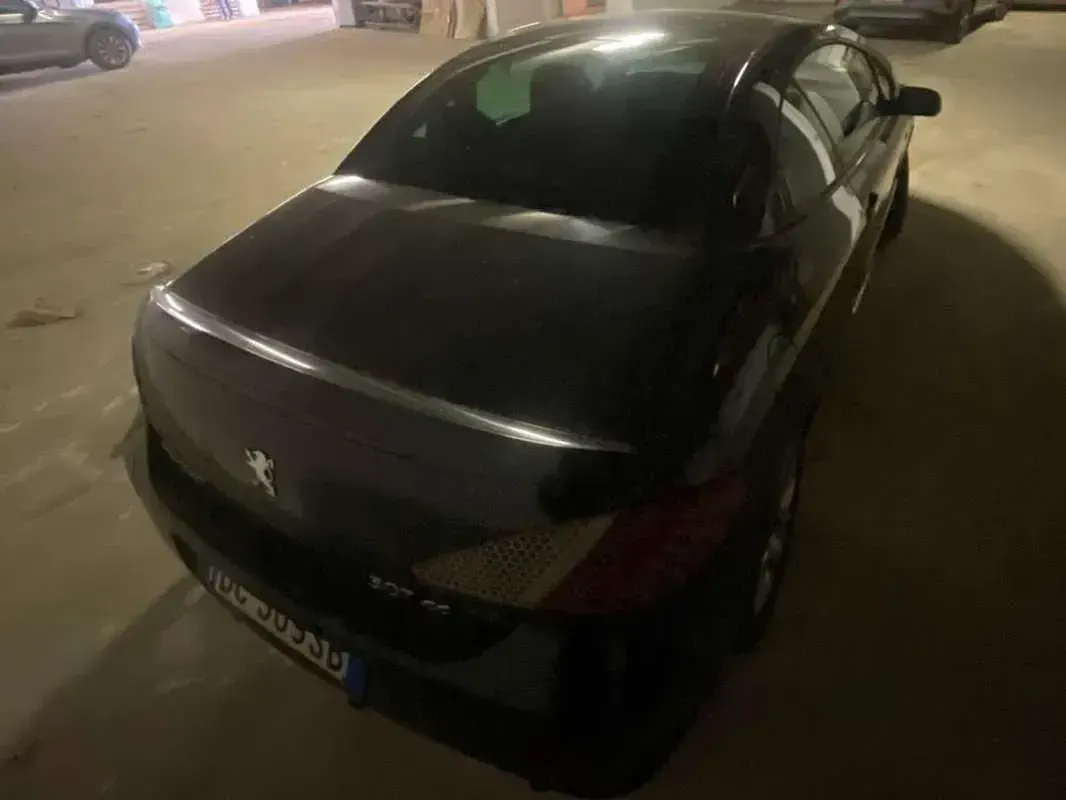 Usata Peugeot 307 CC 136 CV (100 kW) 2006 Nero Cabrio