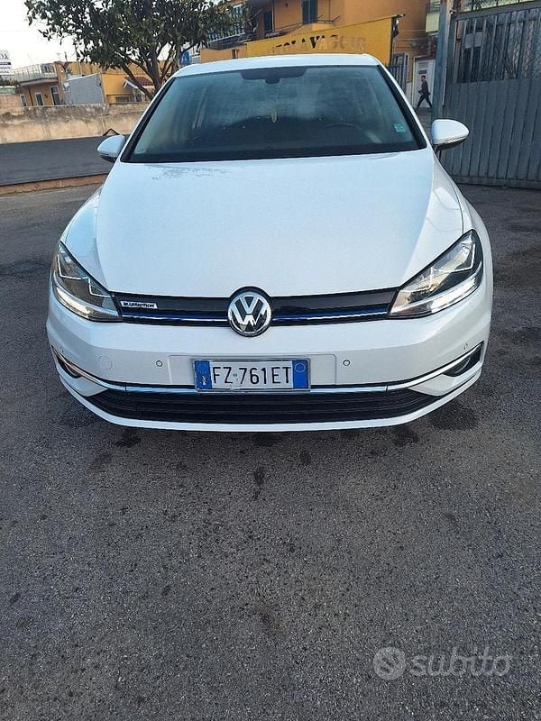 Usata VW Golf VIII 2020 Bianco Utilitaria