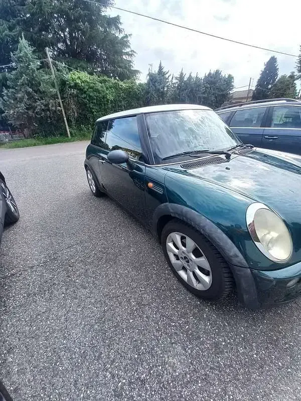 Usata Mini Cooper 116 CV (85 kW) 2005 Verde Utilitaria