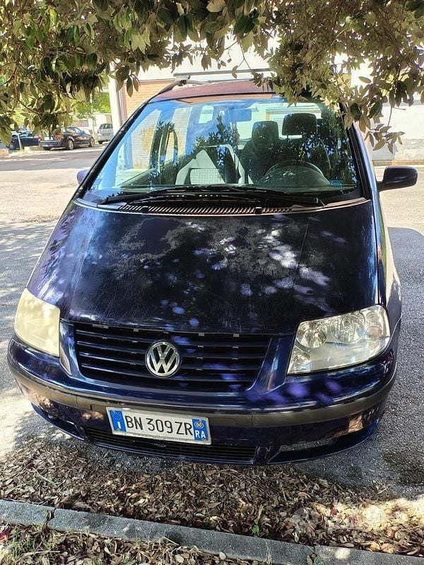 Usata VW Sharan 130 CV (95 kW) 2005 Blu Monovolume