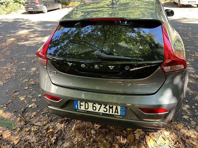 Usata Volvo V40 116 CV (85 kW) 2016 Station wagon