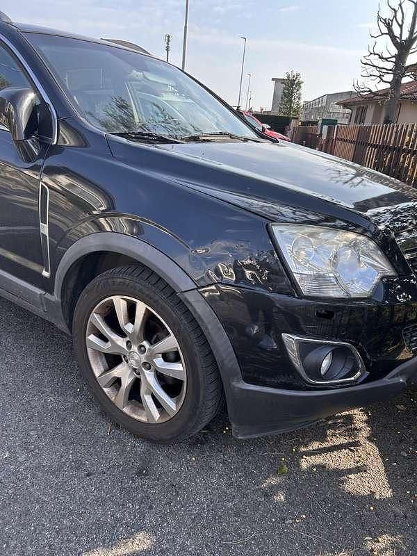 Usata Opel Antara Cosmo 184 CV (135 kW) 2011 Nero SUV
