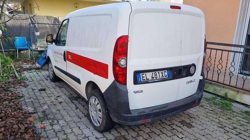 Usata Fiat Doblò Emotion 120 CV (88 kW) 2012 Monovolume