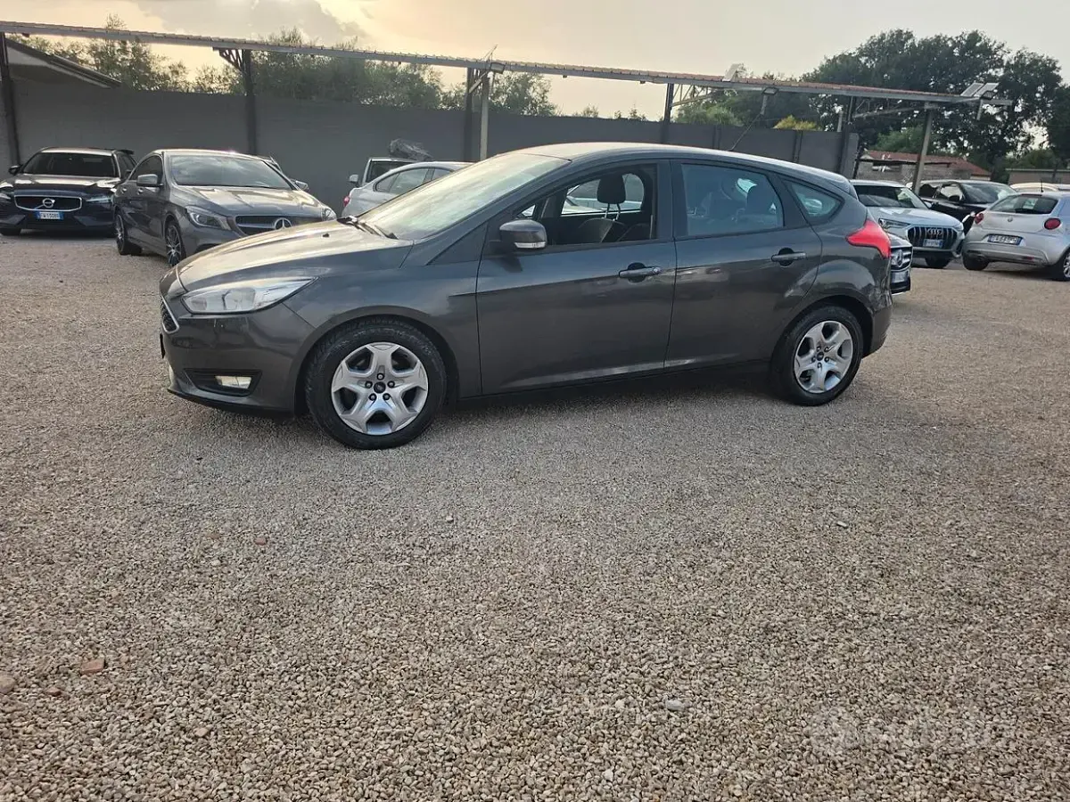 Usata Ford Focus Titanium 120 CV (88 kW) 2016 Nero Berlina