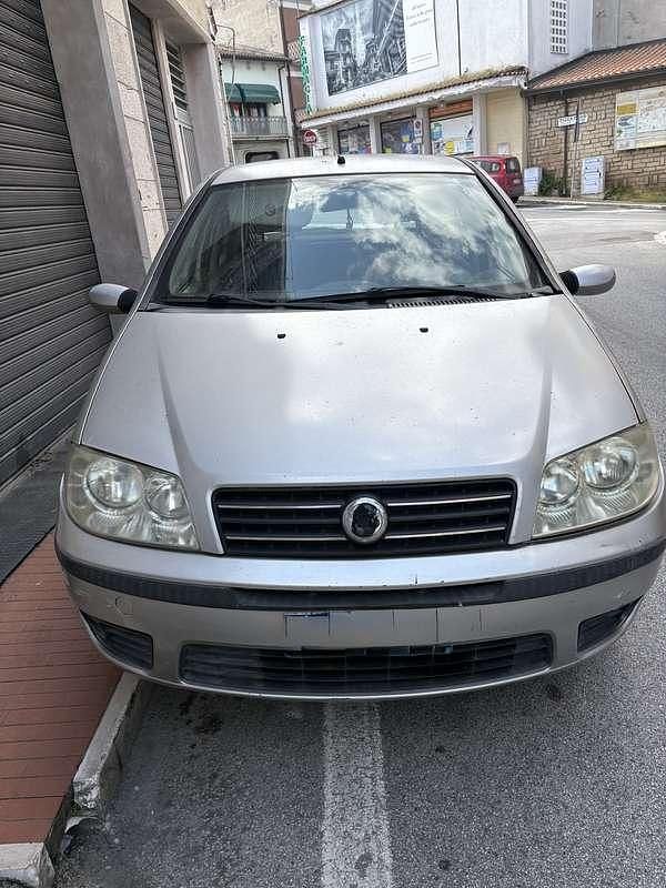 Usata Fiat Punto 60 CV (44 kW) 2003 Utilitaria