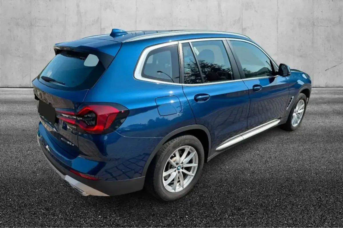 Usata BMW X3 Comfort Edition 190 CV (139 kW) 2022 Blu/azzurro SUV
