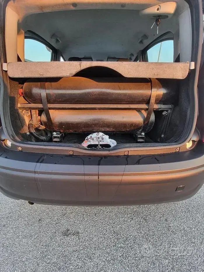 Usata Fiat Panda 60 CV (44 kW) 2006 Grigio Utilitaria