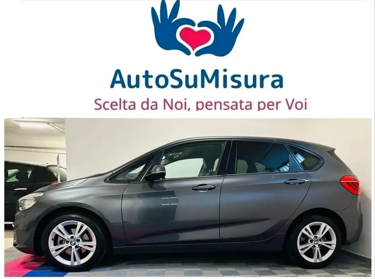 Usata BMW 218 Active Tourer Advantage 150 CV (110 kW) 2017 Grigio Monovolume