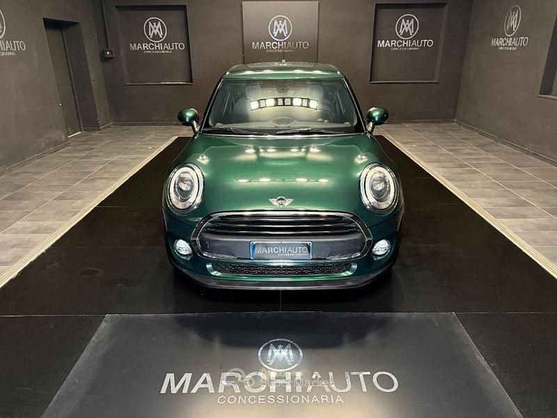 Usata Mini Cooper Business 116 CV (85 kW) 2017 Verde Utilitaria