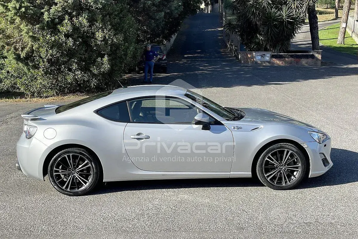 Usata Toyota GT86 Edition 200 CV (147 kW) 2014 Grigio Coupé