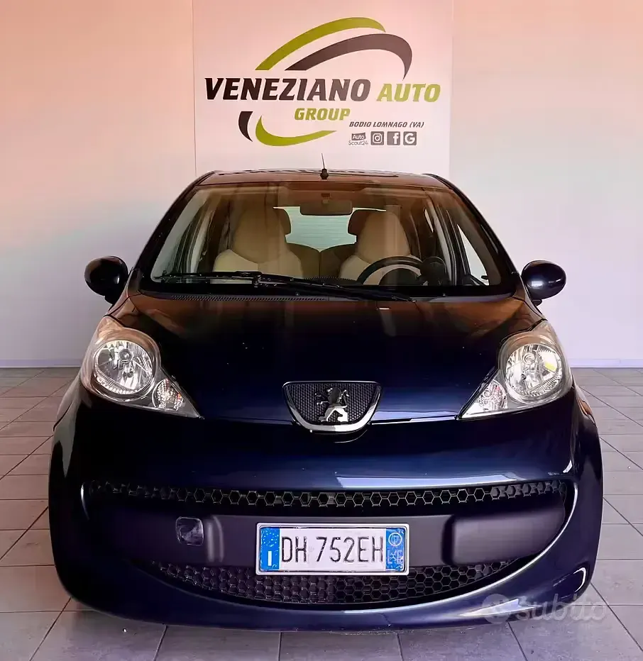 Usata Peugeot 107 Urban Move 68 CV (50 kW) 2007 Grigio Utilitaria