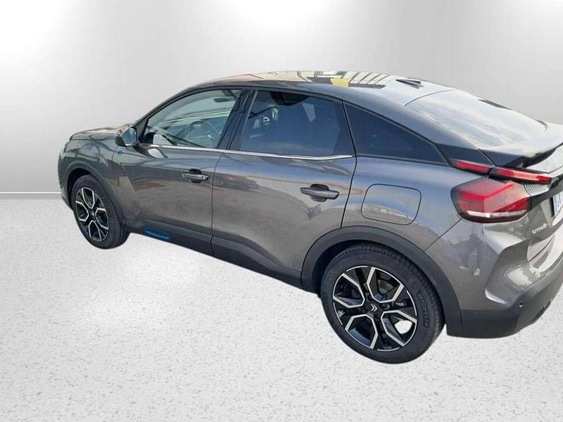 Usata Citroën e-C4 Shine 100 kW (136 CV) 2023 Grigio Berlina