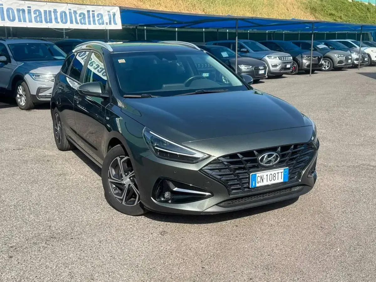 Usata Hyundai i30 Prime 120 CV (88 kW) 2023 Grigio Station wagon