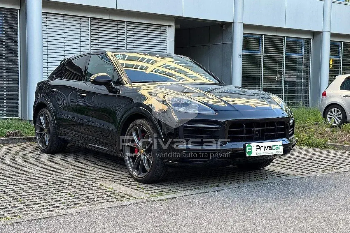 Usata Porsche Cayenne 460 CV (338 kW) 2022 Nero SUV
