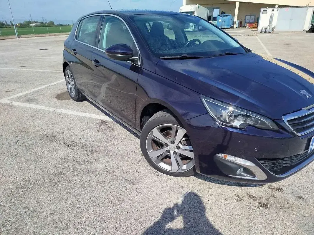 Usata Peugeot 308 Allure 120 CV (88 kW) 2019 Berlina