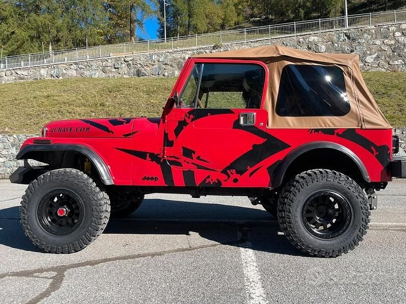 Używany Jeep CJ 1986 Czerwony
