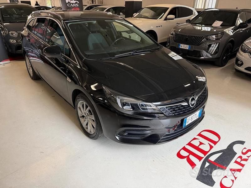 Usata Opel Astra Business Elegance 122 CV (89 kW) 2021 Nero Station wagon
