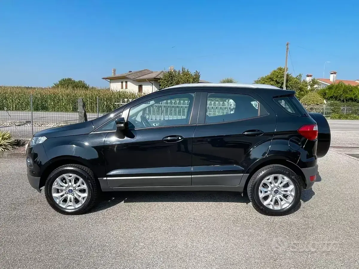 Usata Ford Ecosport Titanium 90 CV (66 kW) 2015 Nero SUV