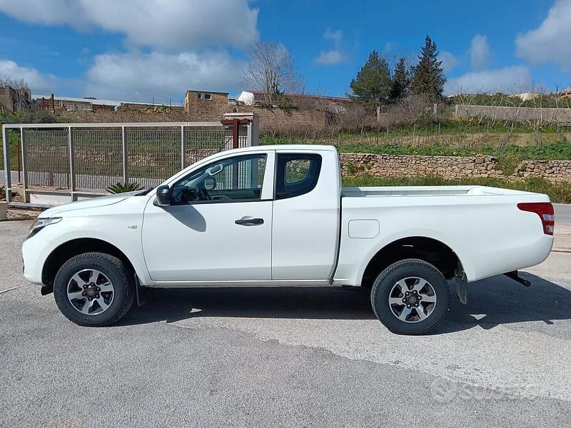 Gebraucht Fiat Fullback S 154 PS (113 kW) 2018 Weiß Pickup