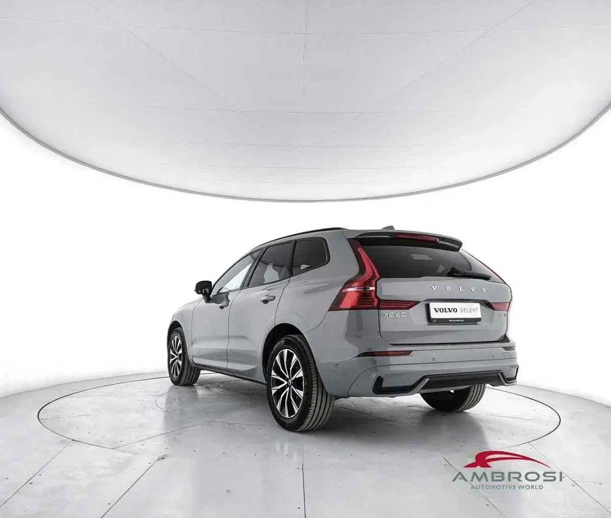 Usata Volvo XC60 Plus 250 CV (183 kW) 2025 Grigio SUV