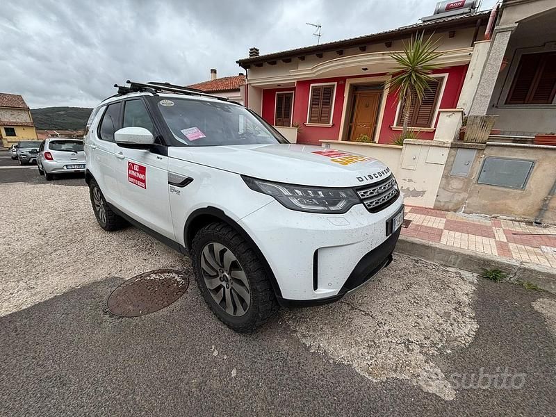 Usata 2017 Land Rover Discovery 5 SUV | 30.000 € (Cara) - Immagine 1/4