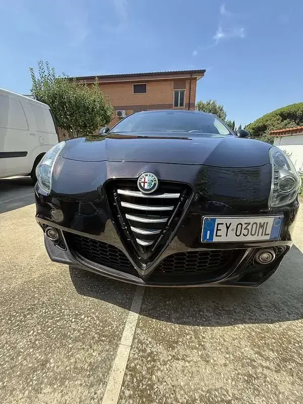 Usata Alfa Romeo Giulietta Business 105 CV (77 kW) 2015 Nero Utilitaria