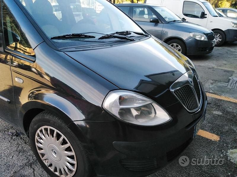Usata Lancia Musa 2007 Nero Monovolume