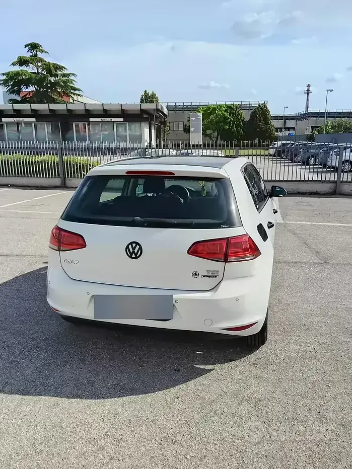 Usata VW Golf VII 85 CV (62 kW) 2015 Bianco Berlina