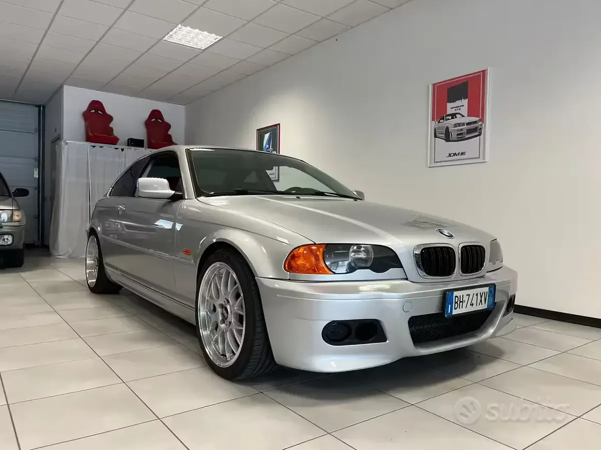 Usata BMW 320 Efficient Dynamics 150 CV (110 kW) 2000 Grigio Coupé