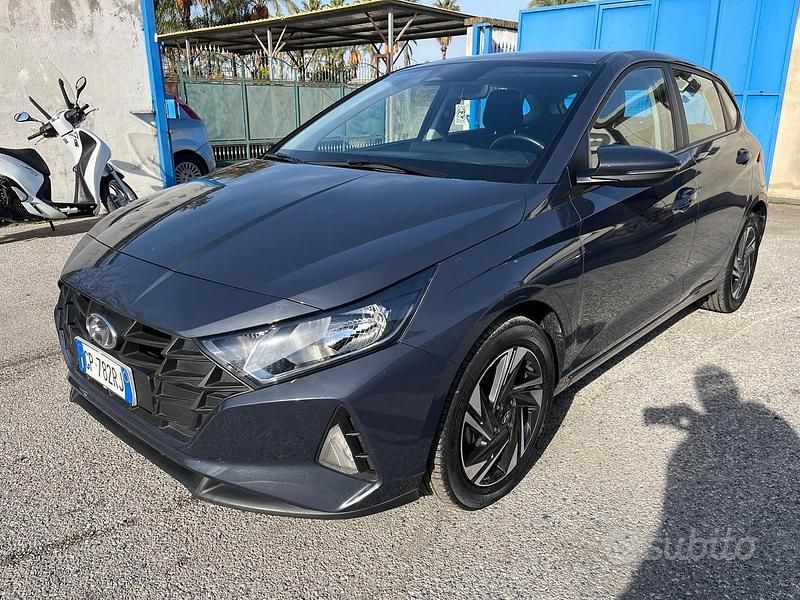 Usata Hyundai i20 2023 Grigio Berlina