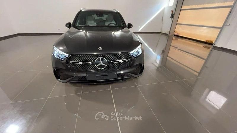 Nuova Mercedes GLC43 AMG Advanced 197 CV (144 kW) 2026 Nero SUV