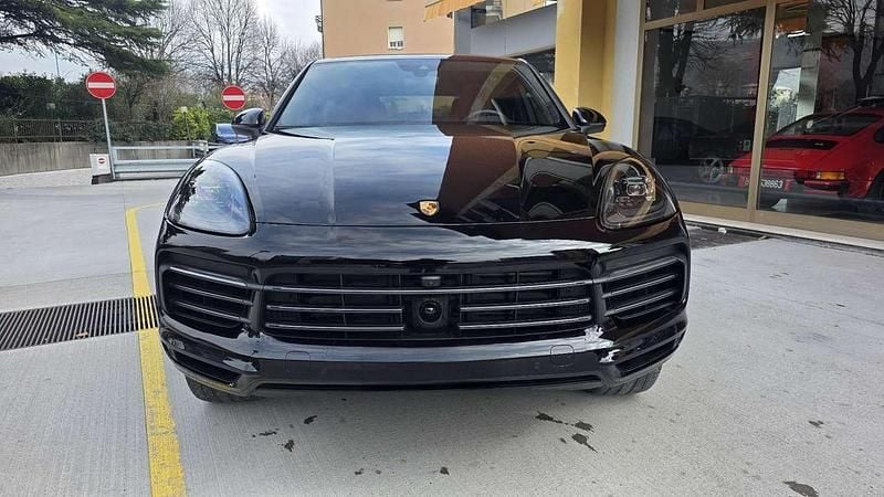 Usata Porsche Cayenne 340 CV (250 kW) 2023 Nero SUV