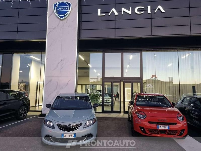 Usata Lancia Ypsilon S 70 CV (51 kW) 2024 Verde Utilitaria