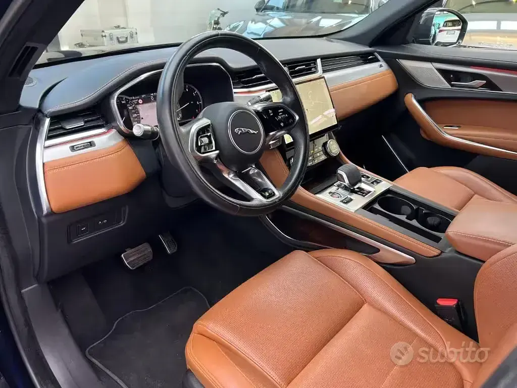 Usata Jaguar F-Pace R-Dynamic 250 CV (183 kW) 2022 Blu SUV