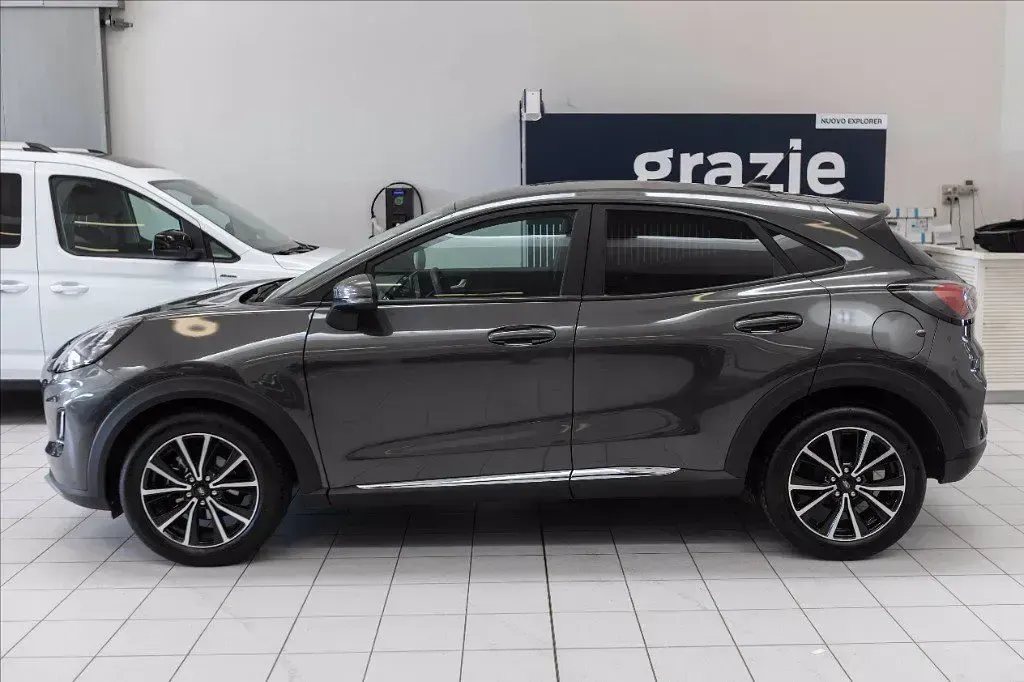 Usata Ford Puma Titanium 125 CV (91 kW) 2024 Magnetic grey (metallizzato) SUV