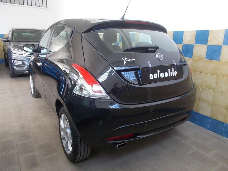 Usata Lancia Ypsilon S 95 CV (69 kW) 2018 Nero Utilitaria