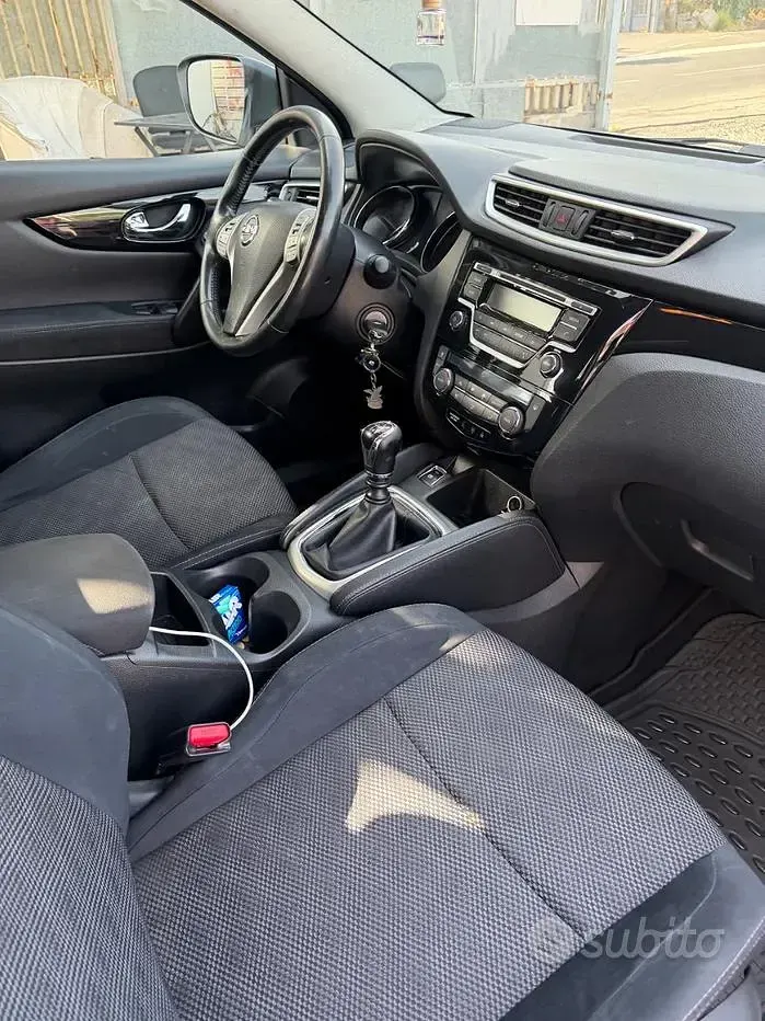 Usata Nissan Qashqai 2015 Bianco SUV
