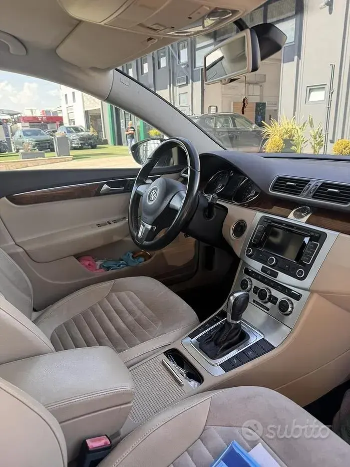 Usata VW Passat Highline 140 CV (102 kW) 2013 Grigio Station wagon