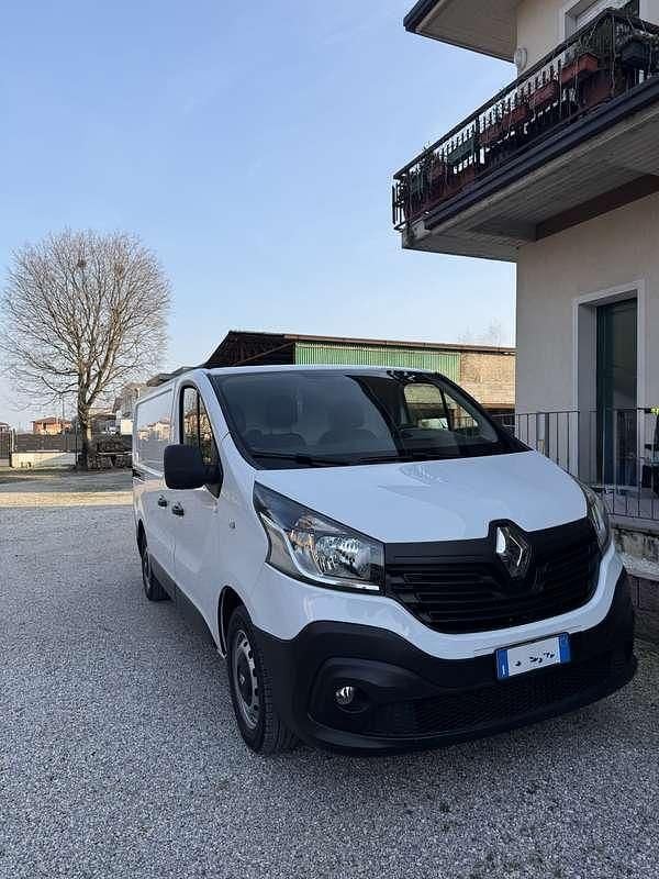 Usata Renault Trafic 116 CV (85 kW) 2016 Monovolume