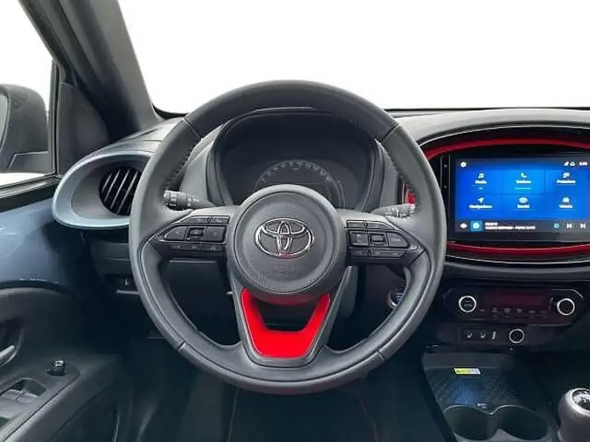 Usata Toyota Aygo Limited 72 CV (52 kW) 2022 Verde Utilitaria