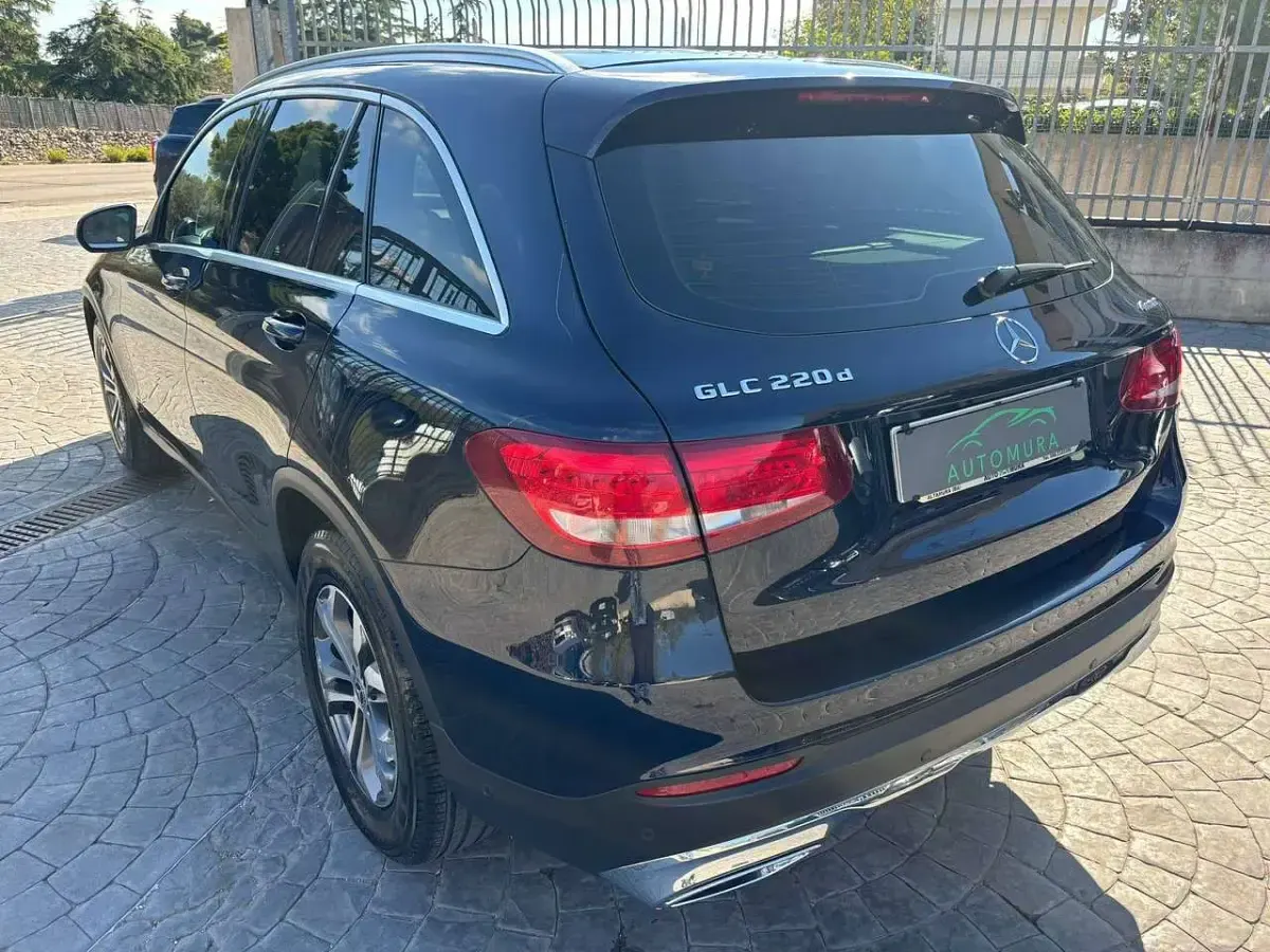 Usata Mercedes GLC220 170 CV (125 kW) 2017 Blu/azzurro SUV